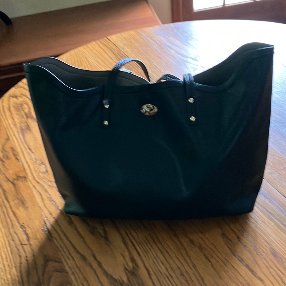 BCBG PARIS BLACK & GOLD TOTE WITH TURN BUTTON FASTENER WITH TAUPE LINING - Picture 3 of 9